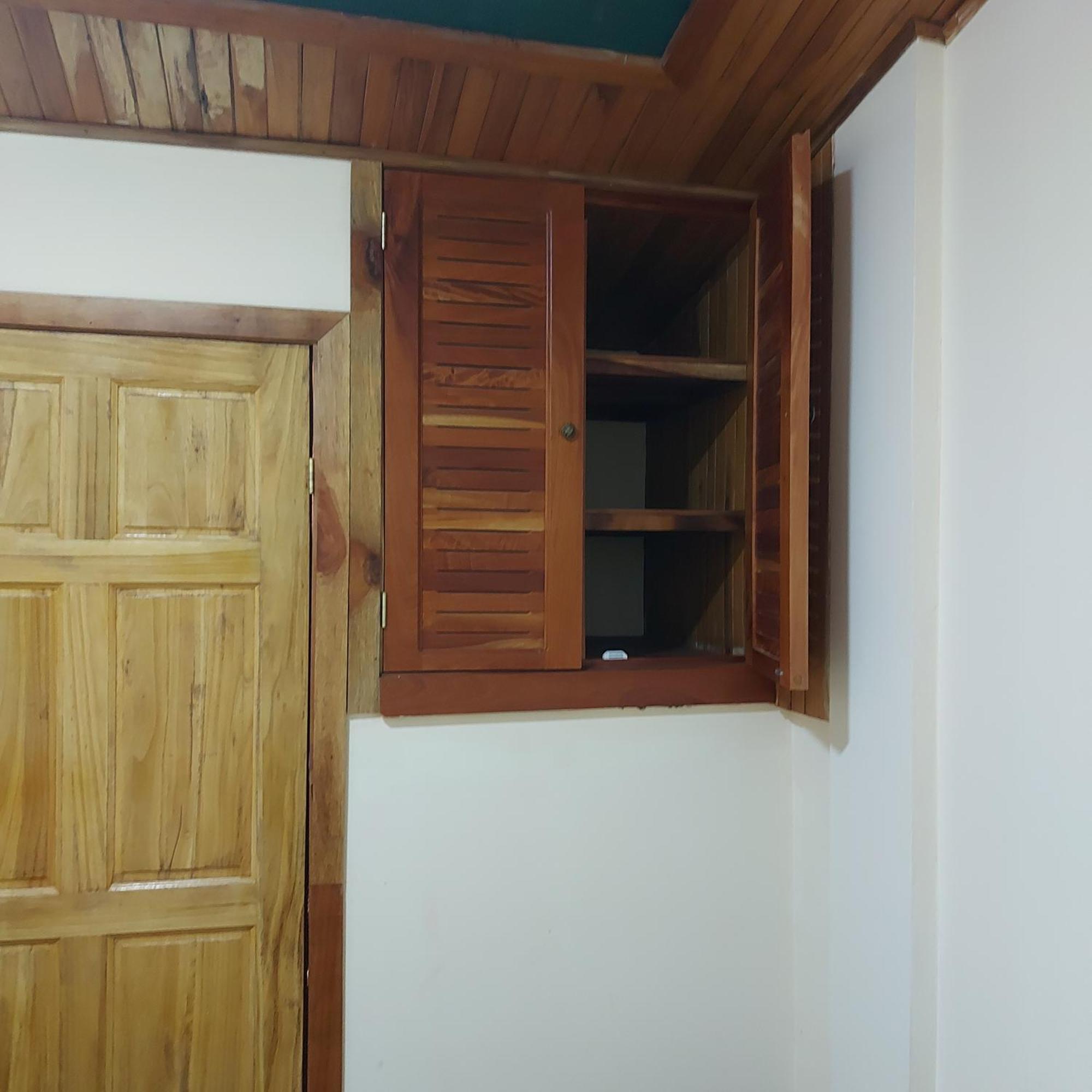 Alisson Hotel Y Restaurant Monteverde 外观 照片